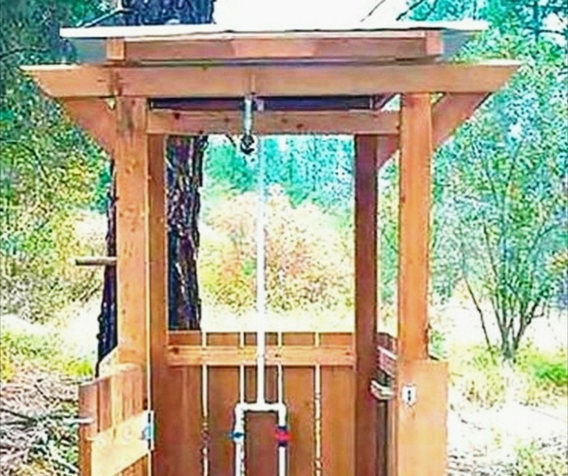 А вдруг здесь нефть? (Картинка - Яндекс-коллекции.) 