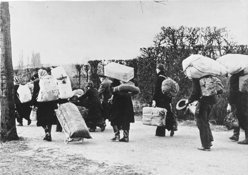 By Bundesarchiv, Bild 146-1985-021-09 / Unknown author / CC-BY-SA 3.0, CC BY-SA 3.0 de, https://commons.wikimedia.org/w/index.php?curid=5419356