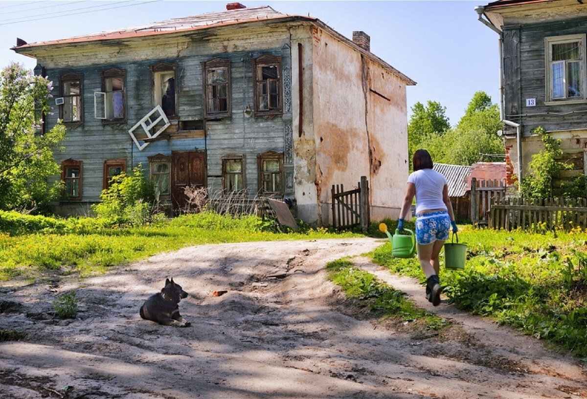 Ушли городок. Город провинция в России захолустье. Деревня Архангельск разруха. Деревни в глубинке России. Нищета деревень России.