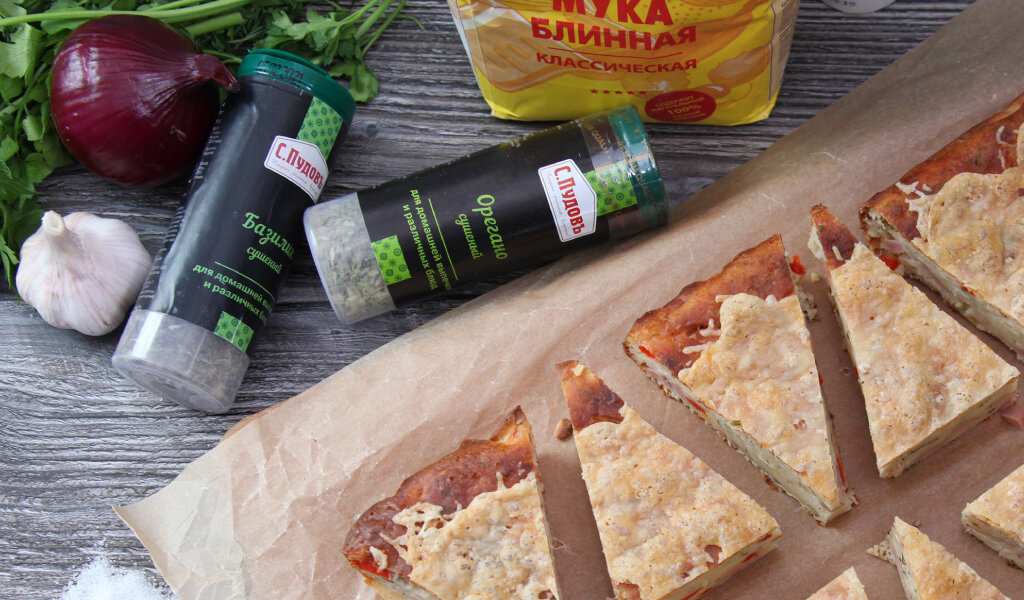 Для канала С.Пудовъ - Рецепт - запеканка на кефире и блинной муке  с колбасой и сыром