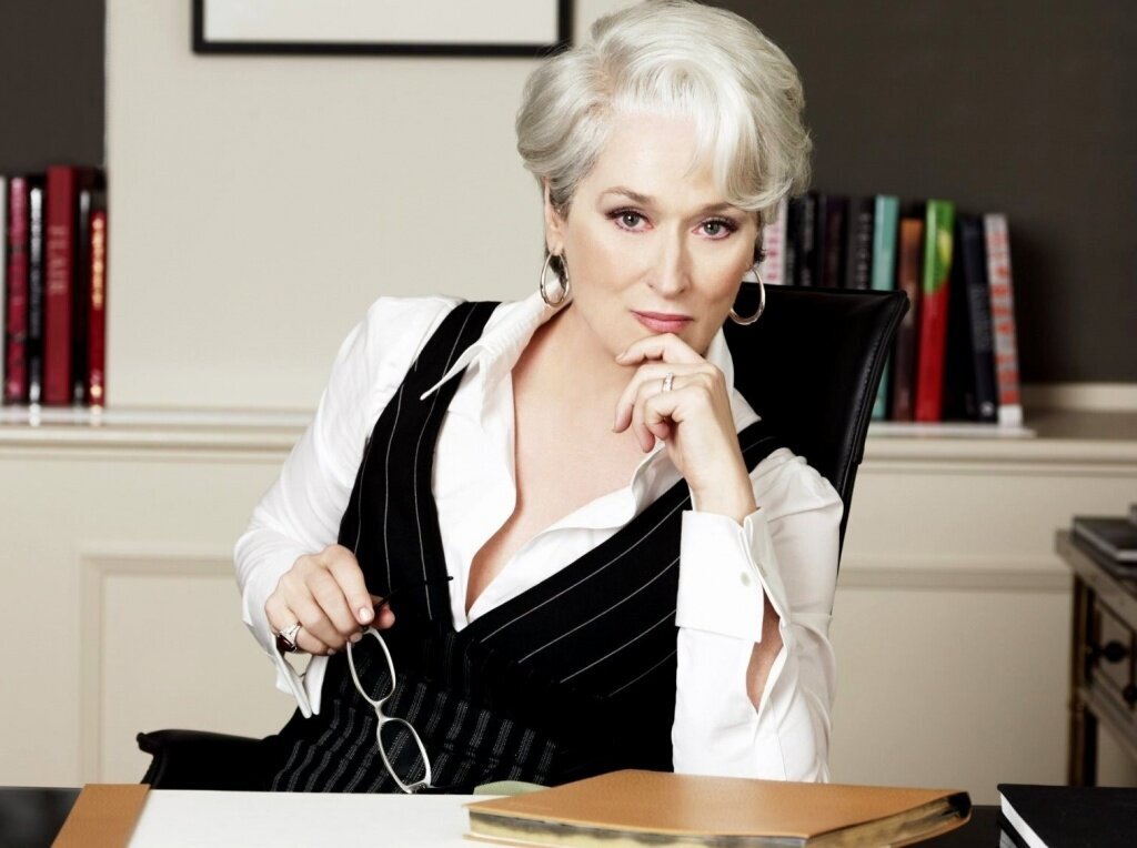 Мерил Стрип в роли бизнес-вумен (The Devil Wears Prada).
