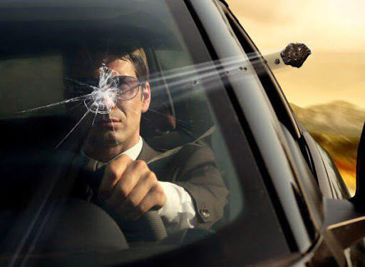 Поменять стекло — быстро, но вот, на что — вопрос непростой