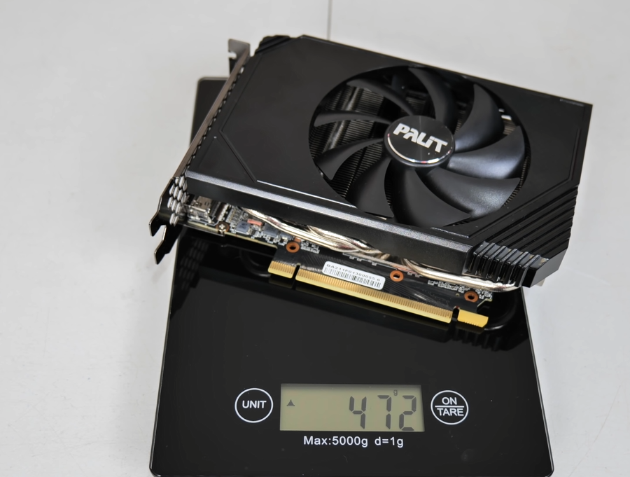 Весит RTX 3060 всего 472 грамма