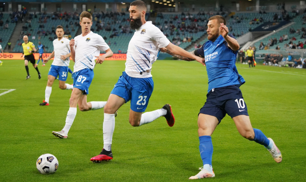 Решающий гол был забит после навеса Михи Мевли (на фото), скидки Антона Заболотного и удара Артура Юсупова. Фото: ФК "Сочи"