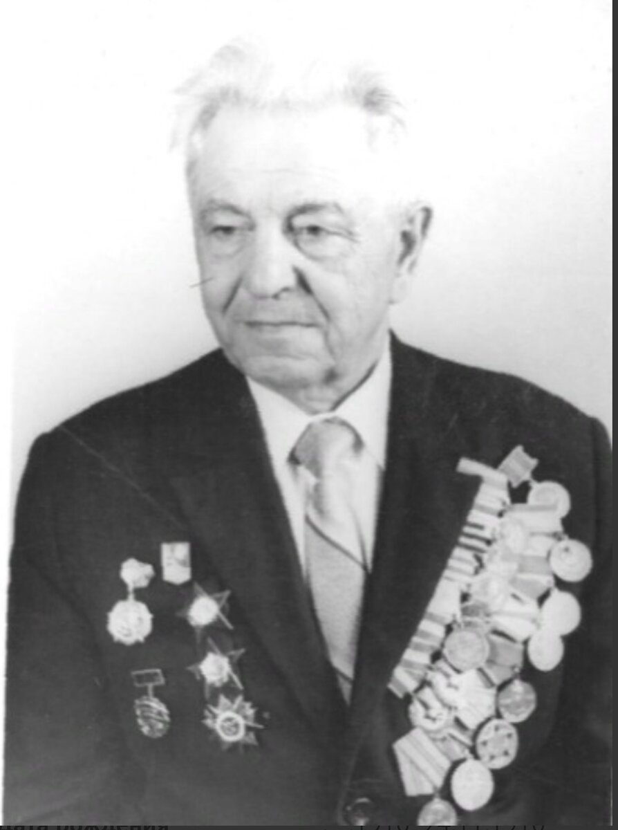 Ларин Яков Афанасьевич, Ветеран ВОв, полковник