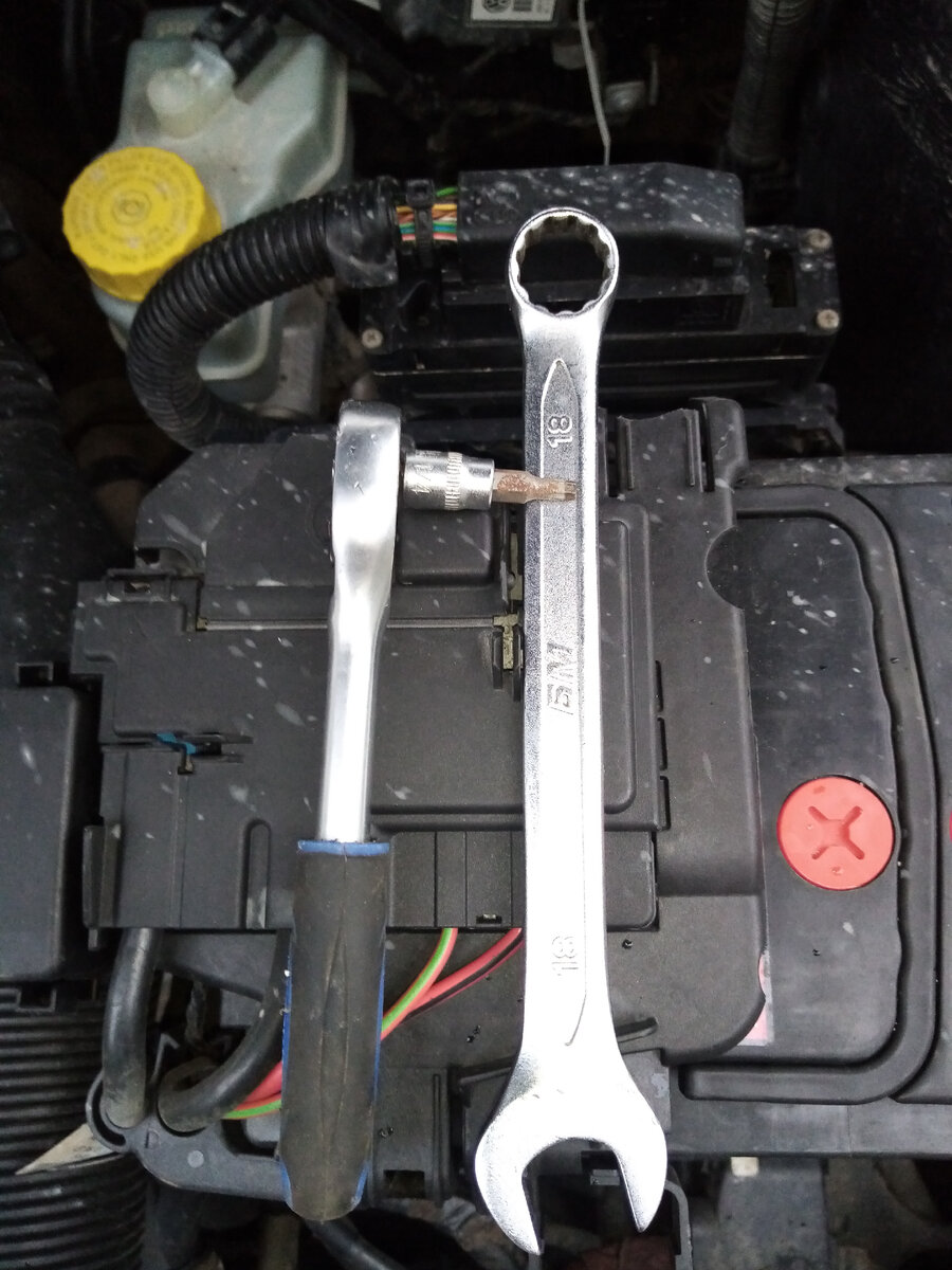 Ключи на 18  и звездочка на 25