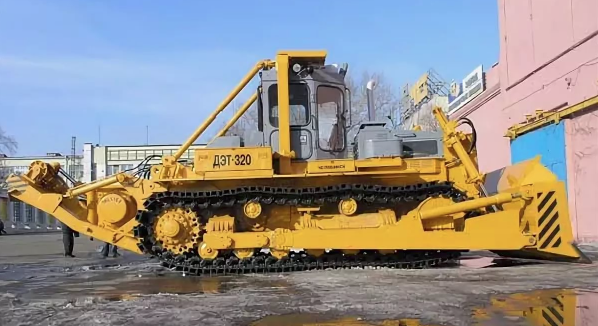 ЧТЗ ДЭТ-320, из открытых источников