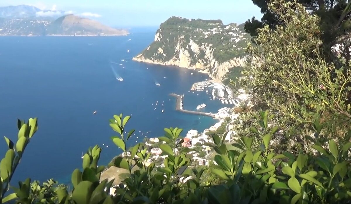 Порт со смотровой плоащадки