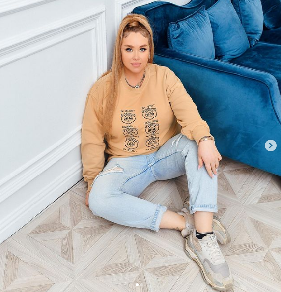 Мерч Наталины с тиграми из её Инстаграма