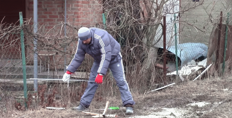 Делаем отступы от границ соседнего участка