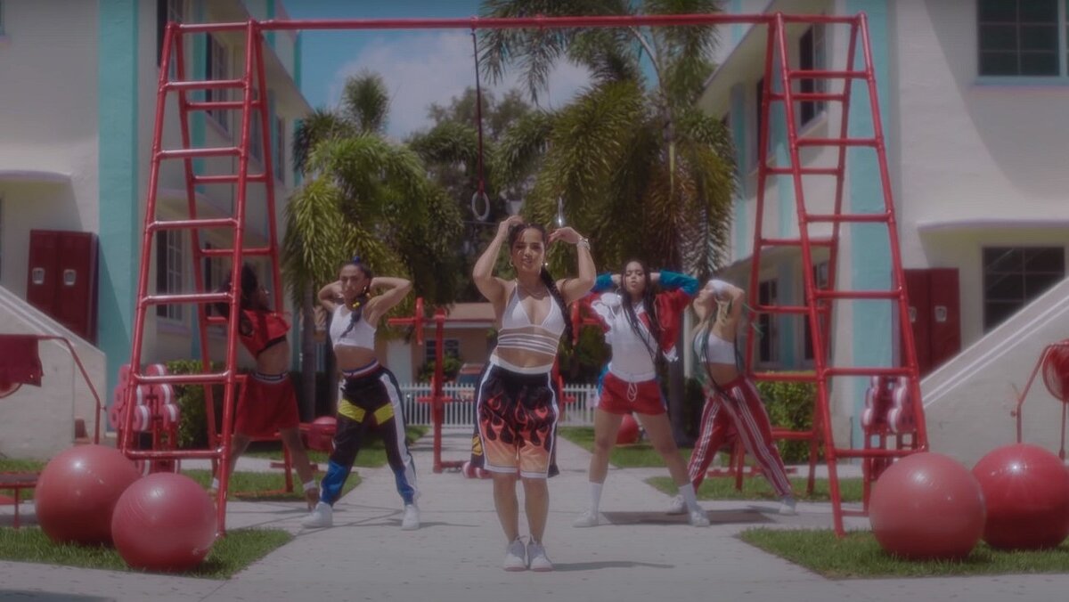 Becky G, El Alfa - Fulanito (Official Video)