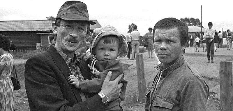 Люди в СССР. Источник https://news.obozrevatel.com/