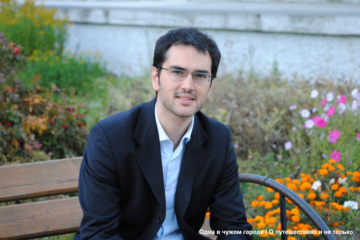 С Марко мы познакомились, когда он жил в России. В то время он работал в международной энергетической компании. Но встречались мы с ним по поводу его хобби – он увлекался фотографией, в Екатеринбурге с большим успехом прошло несколько его фотовыставок.