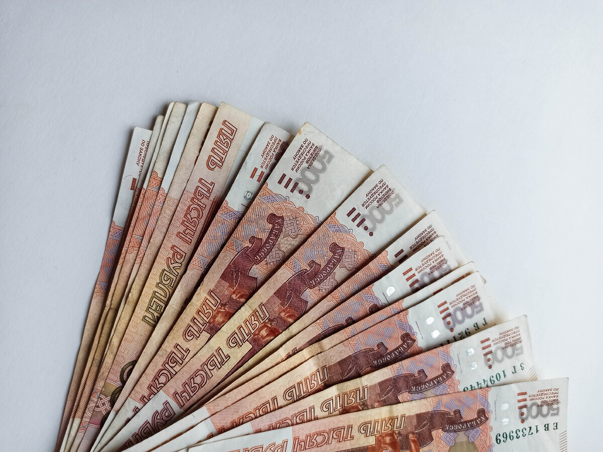 18 000 долларов в рублях