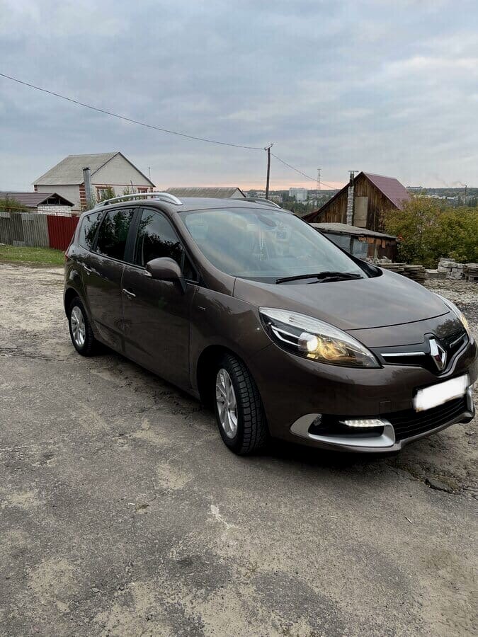 Renault Grand Scenic IV 