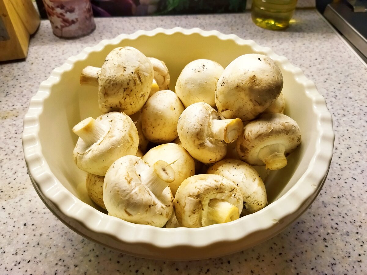 Жаренные шампиньоны с луком и зеленью в сметане. | Потому что так вкуснее |  Дзен