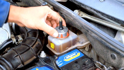 Правильная прокачка тормозов на авто и сравнение жидкостей. | Denis ...