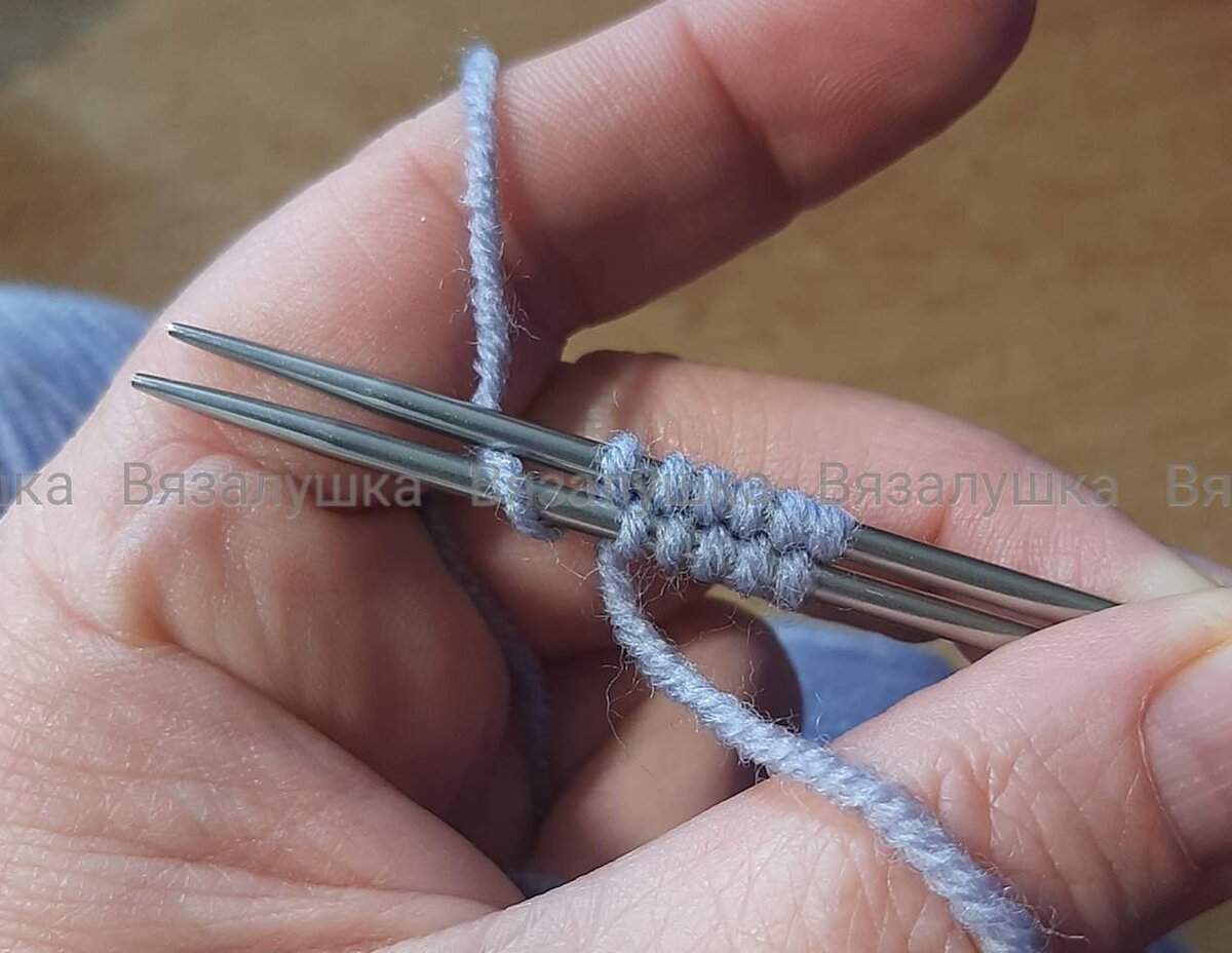 Наброс нити от себя.