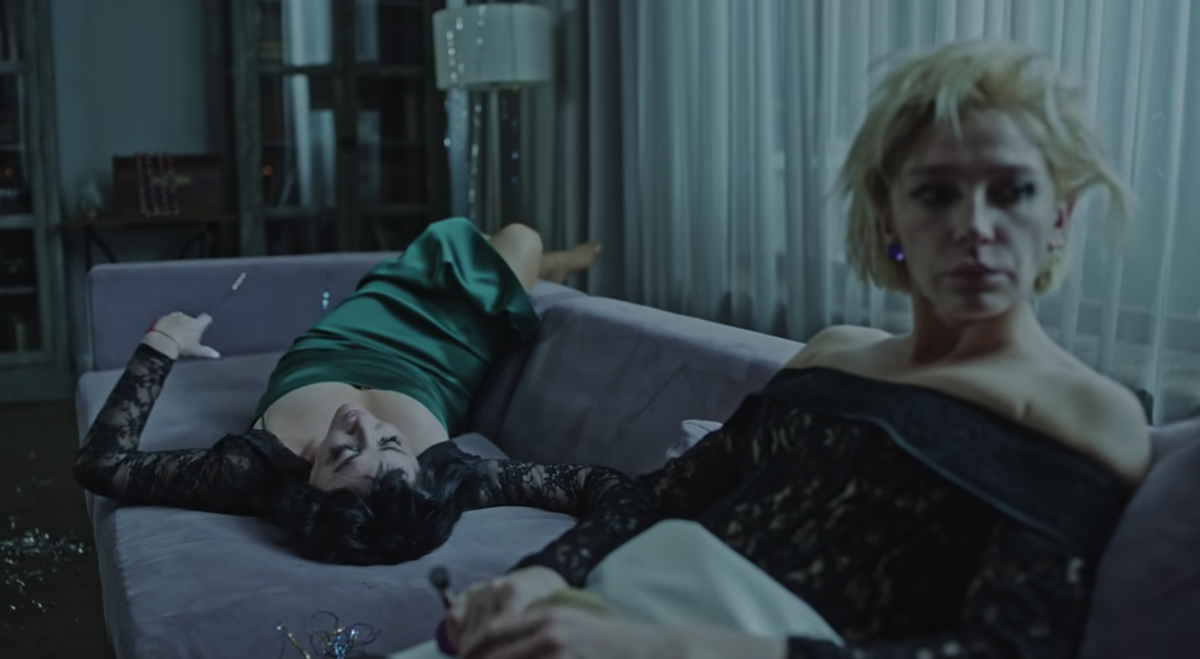 скрин с официального ютуб канала Анастасии https://youtu.be/O0iobCtDN8g 