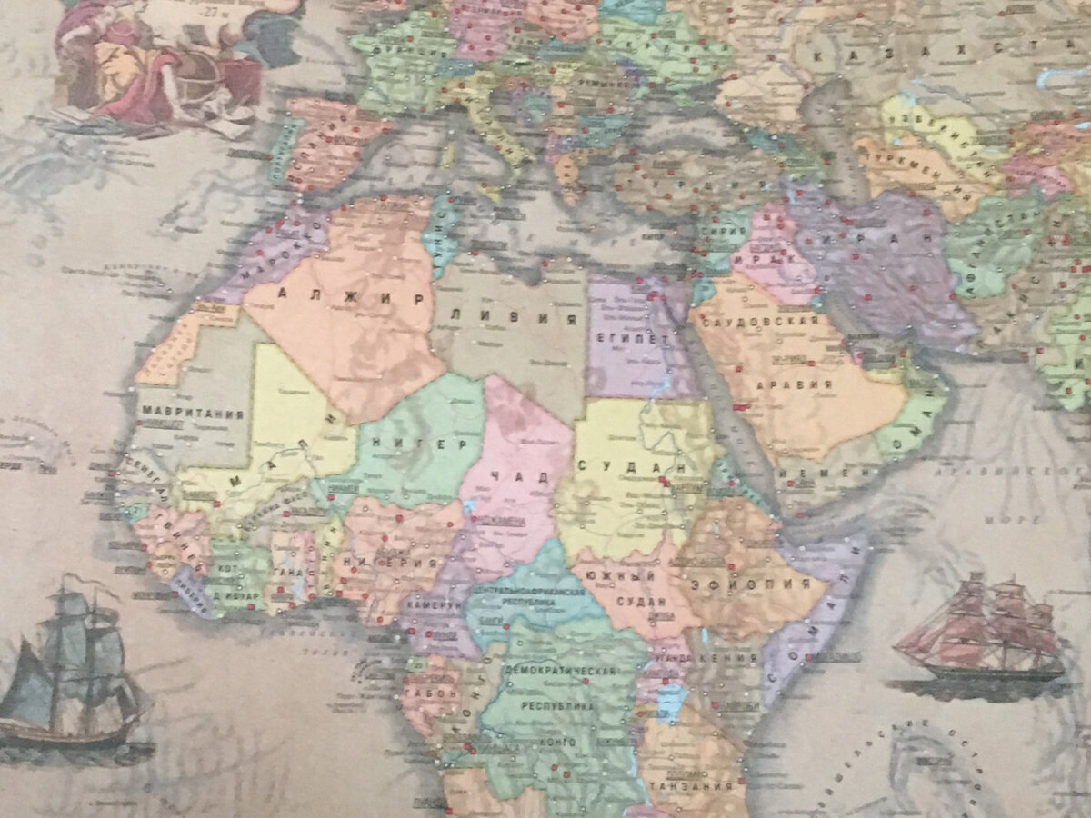Почему на карте мира есть совершенно прямые границы между странами