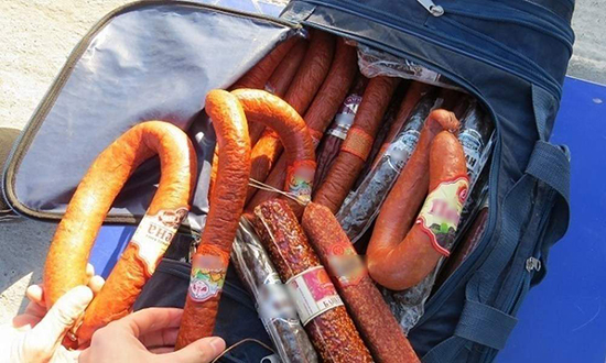 Почему на Тайване могут оштрафовать на 4 миллиона рублей за колбасу и сало в багаже3