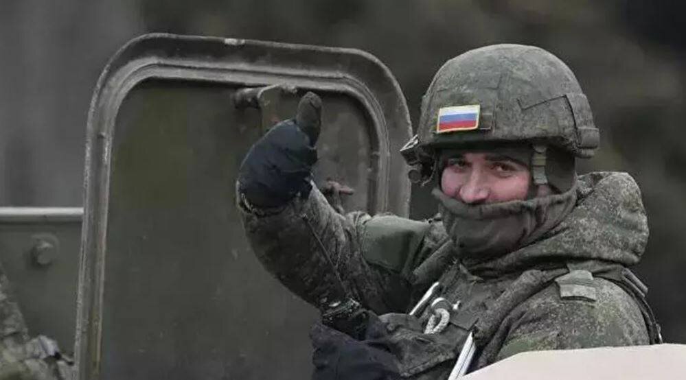    Российский военный на Украине. Источник: РИА "Новости"