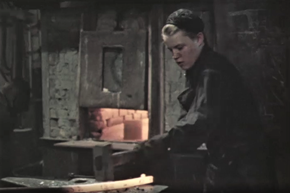 Кадр из телефильма "Мальчишки" (1978)