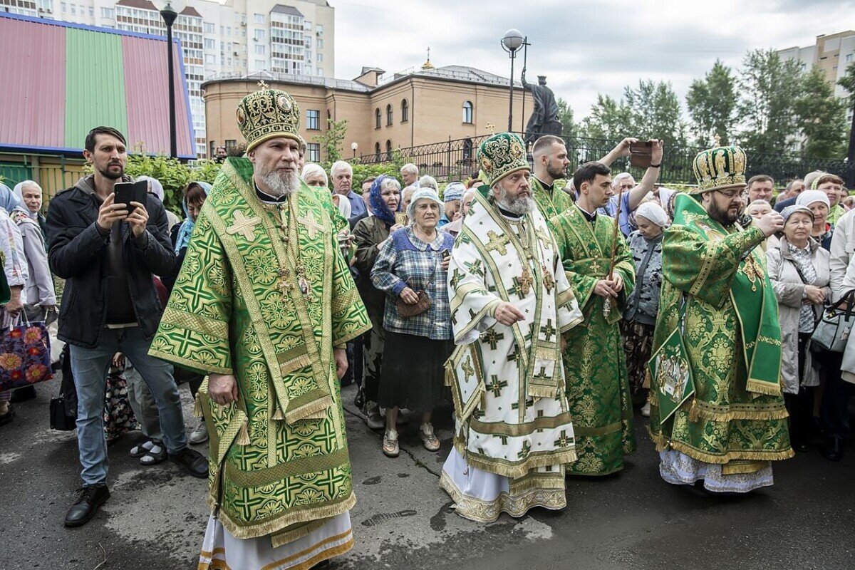 Игумен земли. Принесение мощей Сергия Радонежского в Кемерово. Игумен Сергий Губин. Сергий Патриарх Московский и всея Руси. Игумен Сергий Куксов.