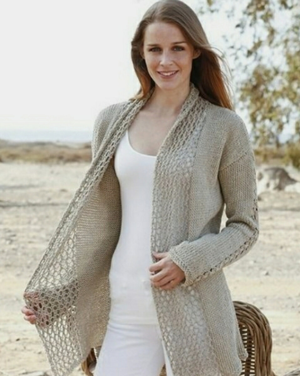 Жакет с ажурной планкой.