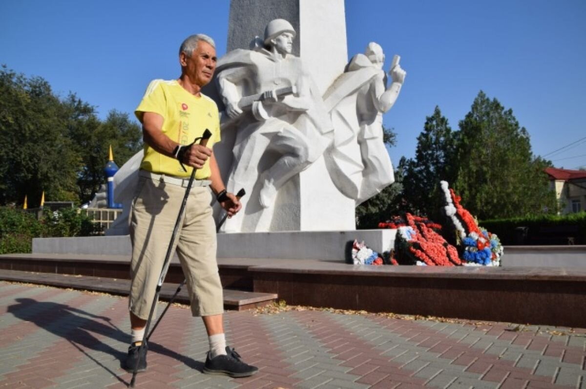 Обойдёт Землю, не покидая край. Ставрополец нашёл счастье в северной ходьбе  | АиФ – Северный Кавказ | Дзен