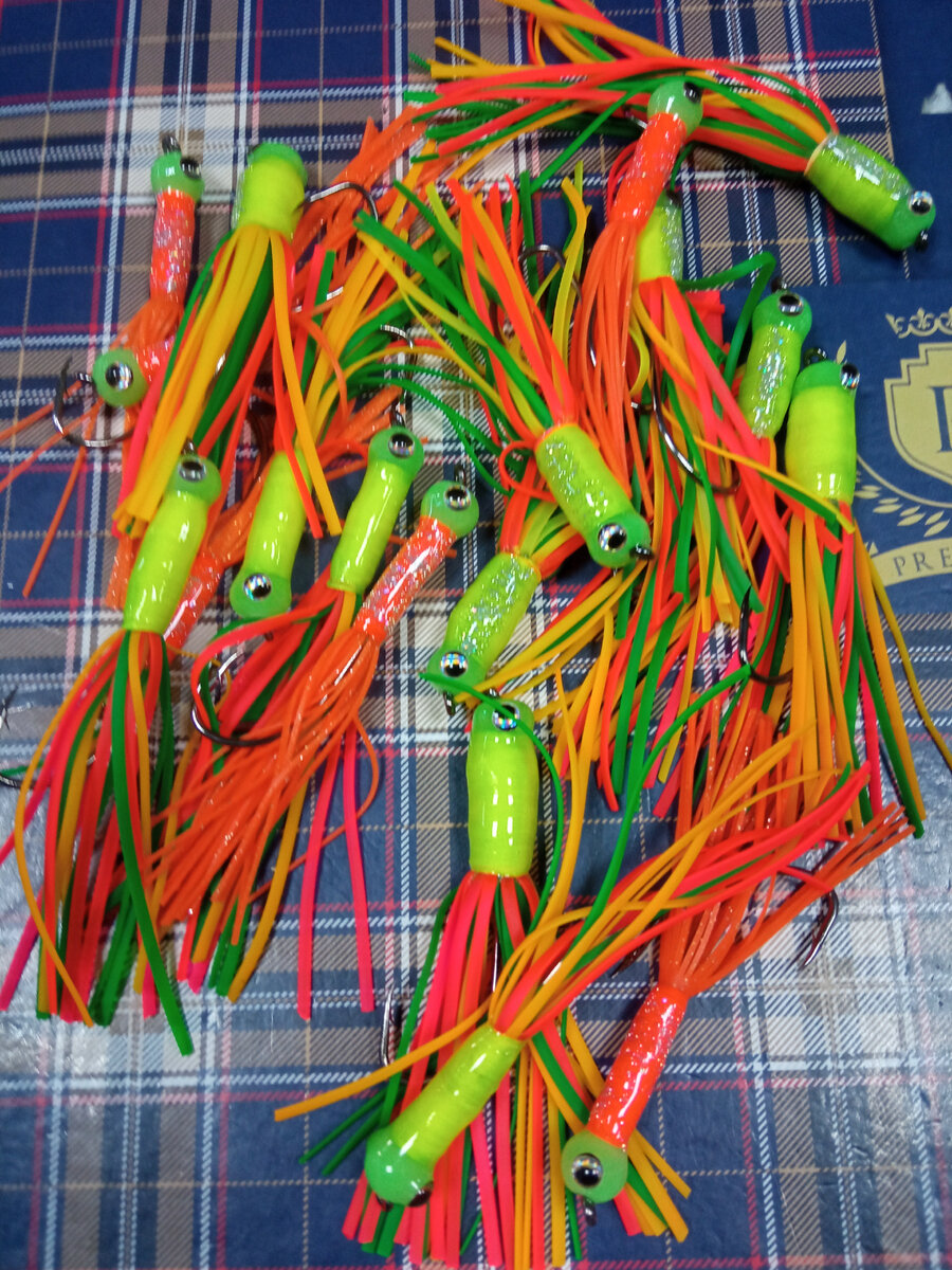 Это стримера на пемамиду