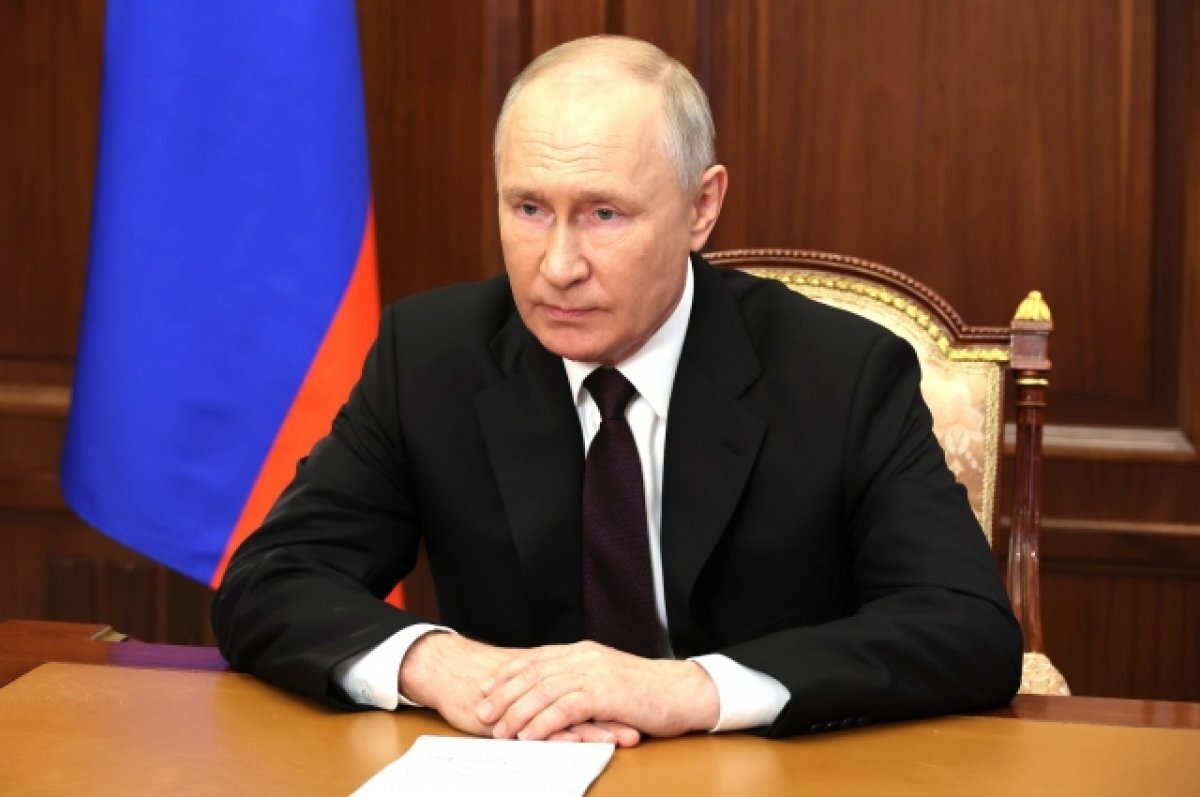    Путин поздравил с золотом чемпионата мира двух борцов с Северного Кавказа