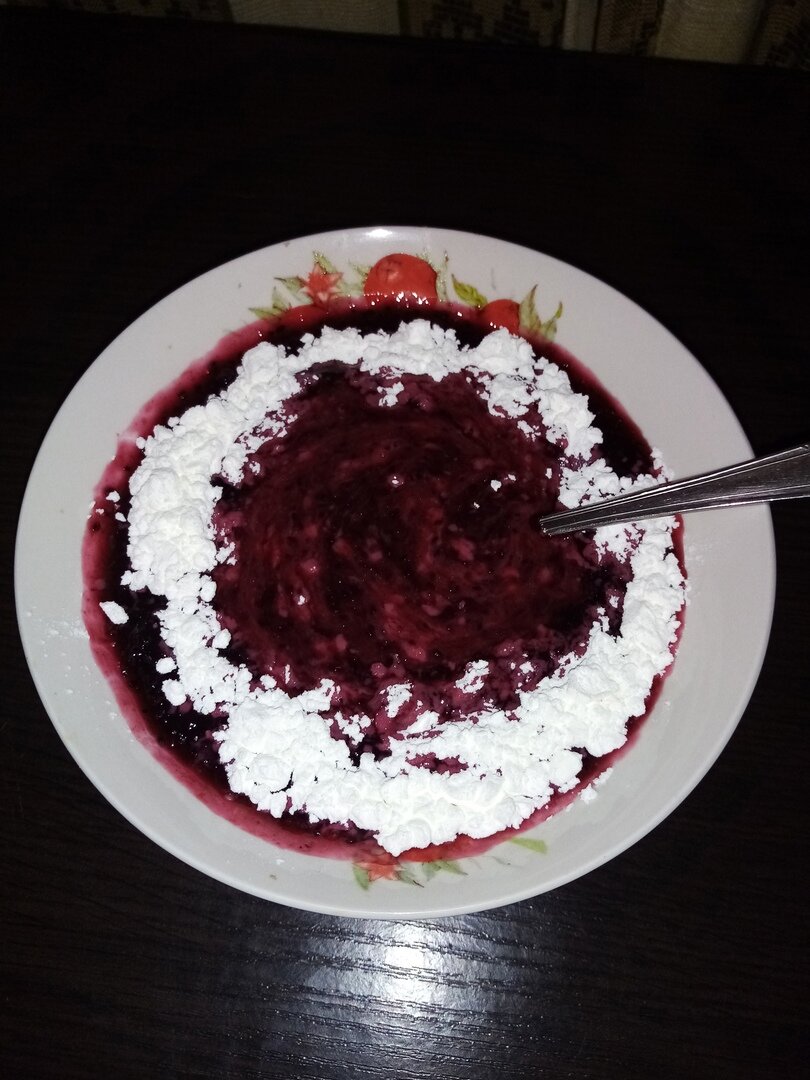 Засахаренная смородина с кукурузным крахмалом