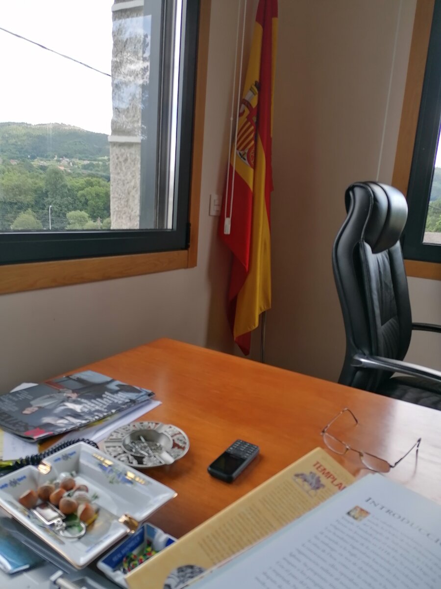 Кабинет Alcalda.