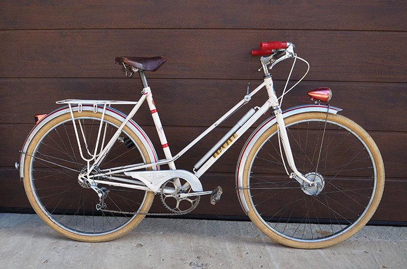 Французский дамский велосипед Flamand 1950 года из коллекции Веломузея Андрея Мятиева.