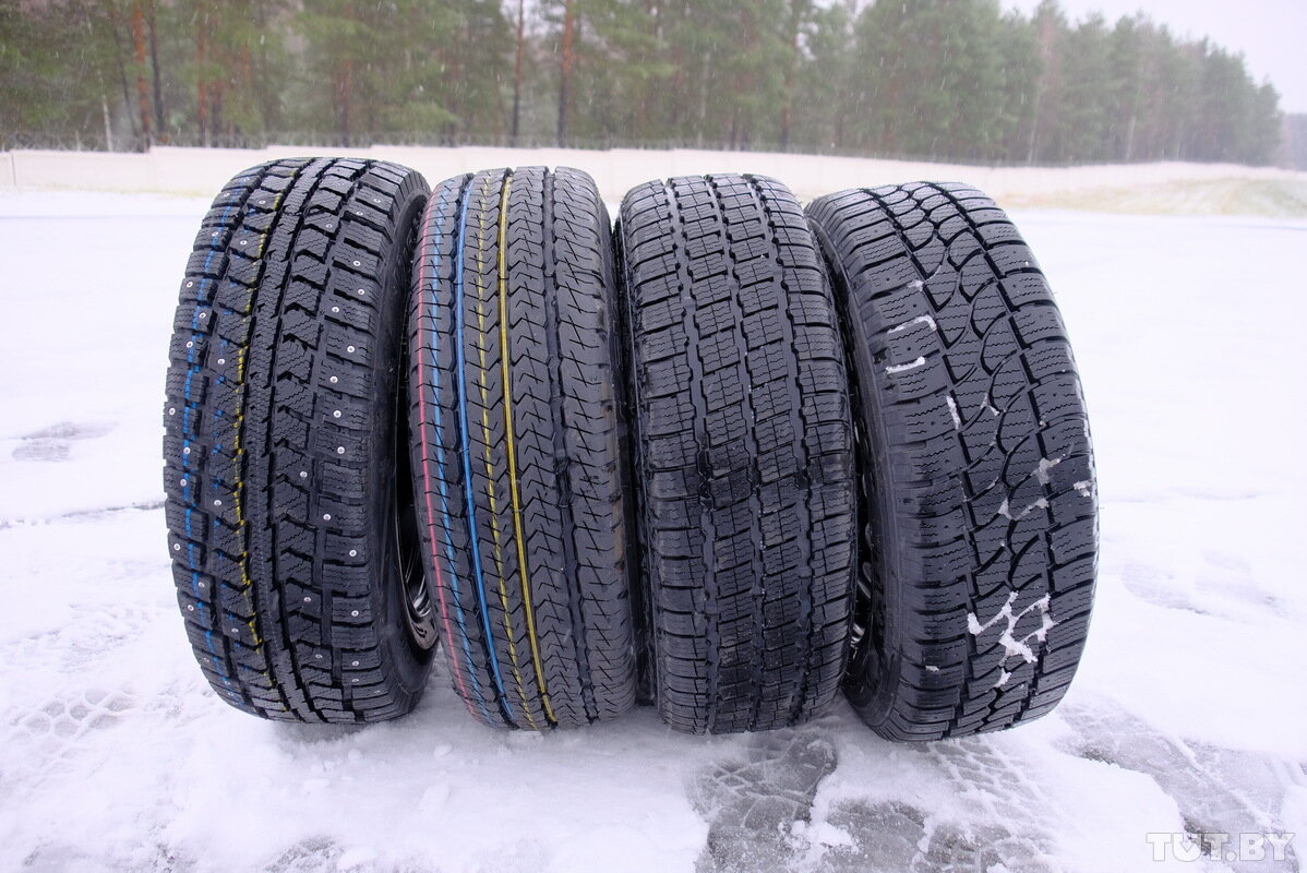 Шины слева направо: зимние шипованные, летние, всесезонные, зимние фрикционные. Фото: TUT.BY