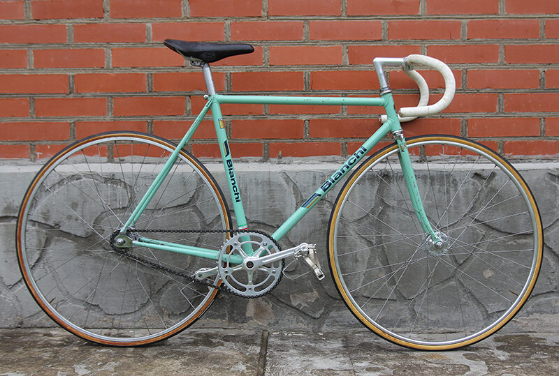 Трековый итальянский велосипед Bianchi Super Pista 1986 года из коллекции Веломузея Андрея Мятиева. 