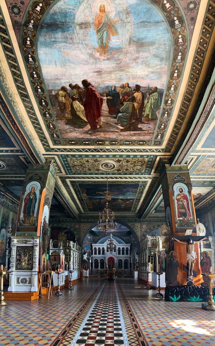 Троицкая церковь в Туме может восхитить любого, даже самого неверующего, человека. Фото автора