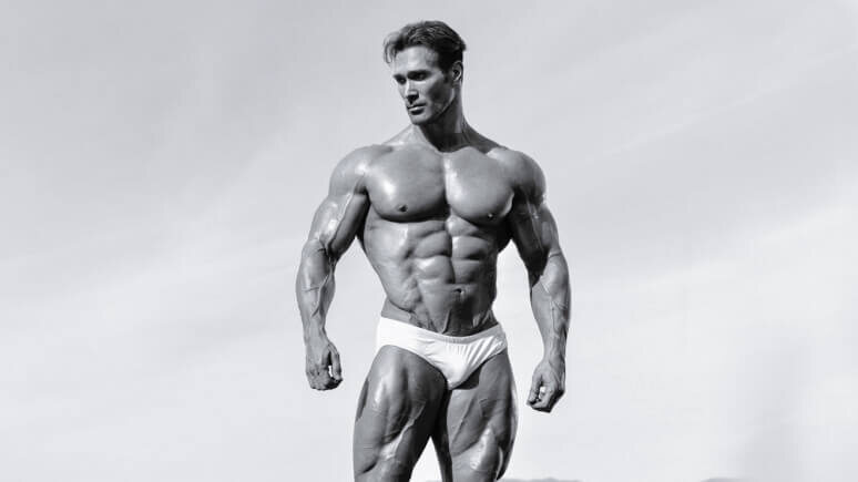 И вот такой формы вы конечно не достигните,не дома,не в зале,без фармы тут не обойтись.