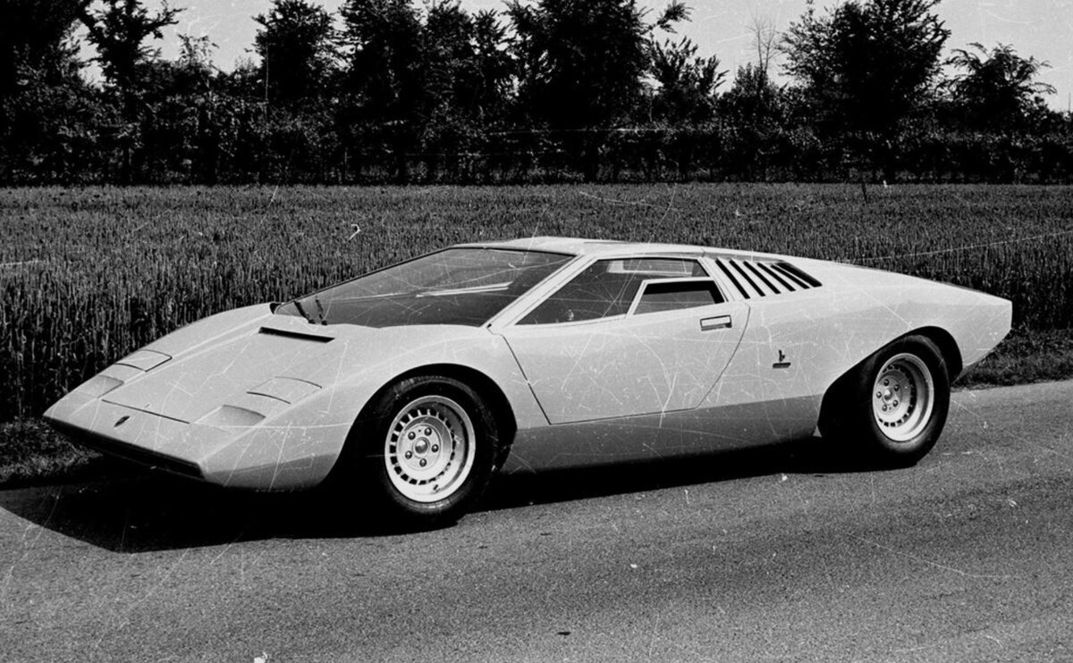 Почему 50 лет назад в Lamborghini нарушили традицию называть модели именем  быков? | АвТОгус | Дзен