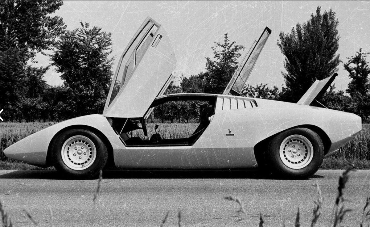 Почему 50 лет назад в Lamborghini нарушили традицию называть модели именем  быков? | АвТОгус | Дзен