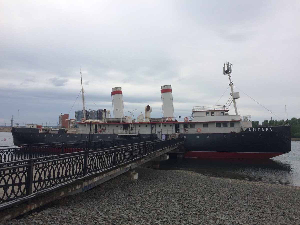 корабль-музей Ангара в Иркутске