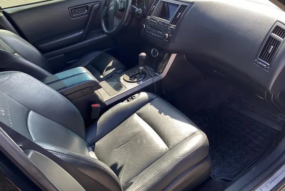 Infiniti FX35