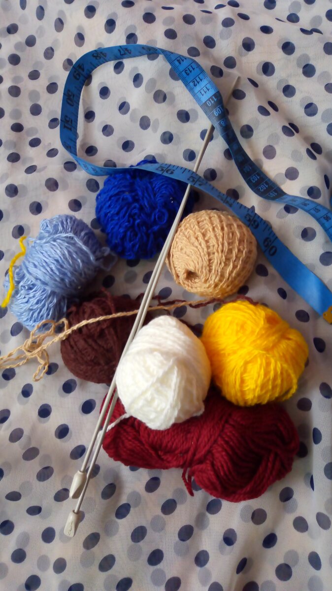 При вязании этих узоров можно использовать любые остатки пряжи и пряжу от распущенных вязаных изделий