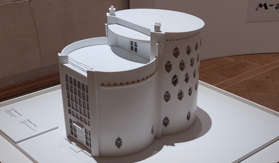 Выставка Мельников/Melnikoff в Музее архитектуры