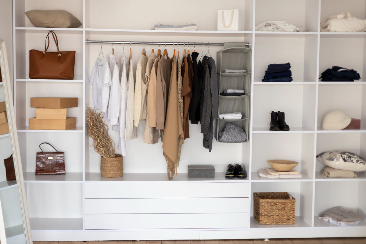 Изображение от <a href="https://ru.freepik.com/free-photo/wardrobe-renovation-concept_20825379.htm#query=%D0%BF%D1%80%D0%B8%D1%85%D0%BE%D0%B6%D0%B0%D1%8F&position=6&from_view=search&track=sph">Freepik</a>