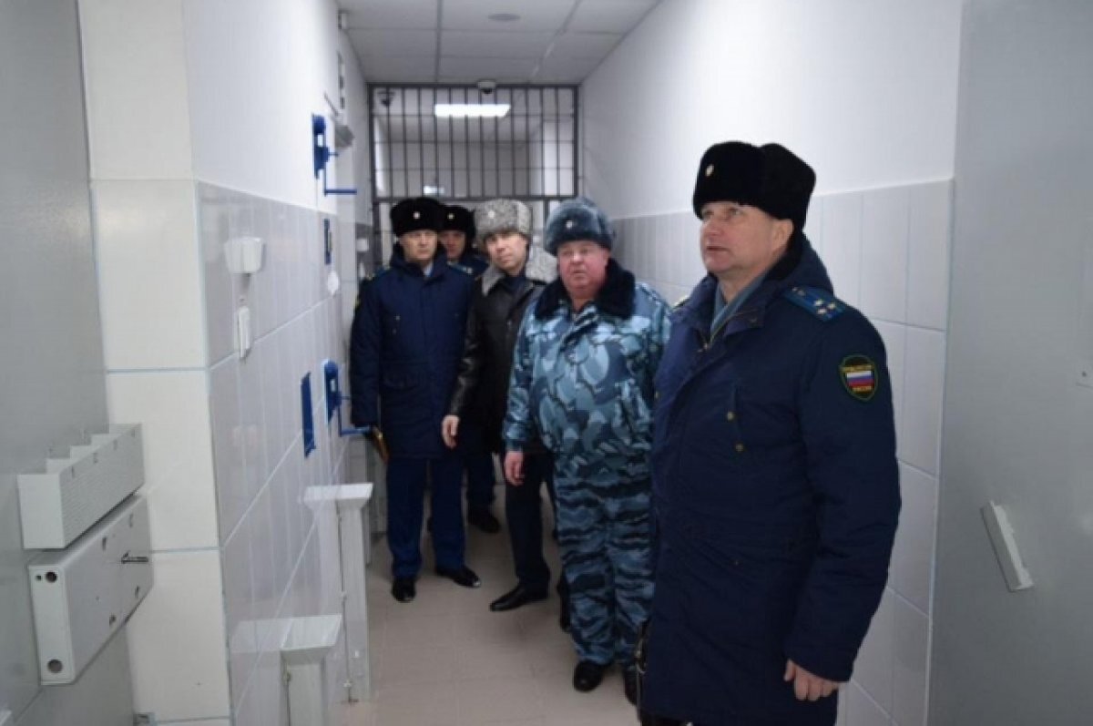   Зампрокурора Омской области обнаружил нарушения в ИК-6