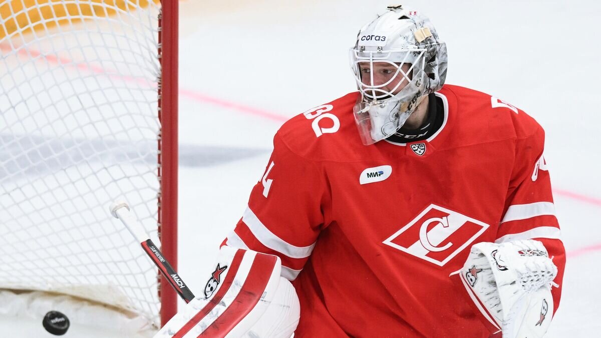    Вратарь ХК "Спартак" Алексей Красиков© РИА Новости / Владимир Астапкович