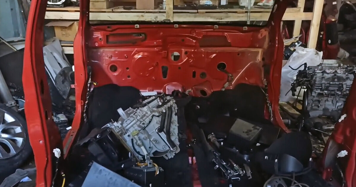 на разборке