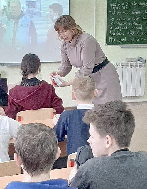 Профилактические беседы со школьниками Аксайского района/ФОТО из личного архива М.П. Окопной